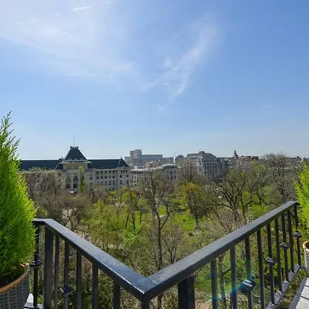 Luxury & Park View Apartament