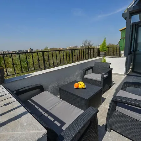 Luxury & Park View *